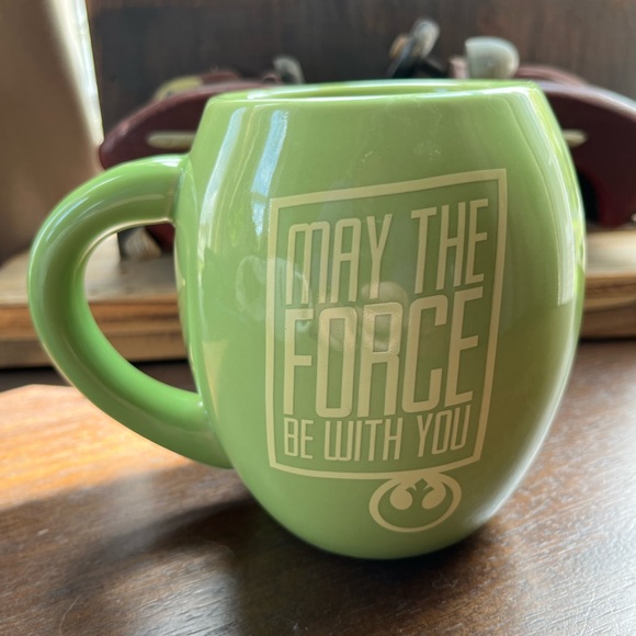 Star Wars Yoda Mug - Picture 3 of 7